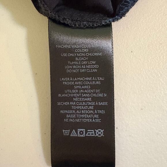 Urban Outfitters Jet Black Party Girl Button Down Sleeveless Shirt Size XL - Picture 5 of 7